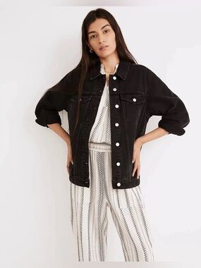 MADEWELL The Oversized Trucker Jean Jacket in Washed Black XS